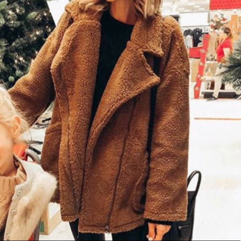 Lizard Thicket Boutique Kensington Teddy Coat - Picture 1 of 8